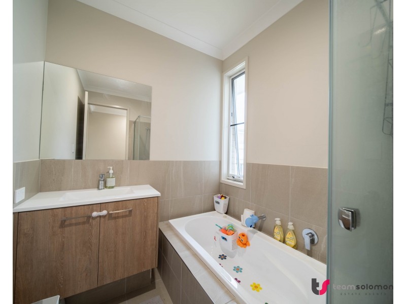 35 Tambor Crs, Pallara QLD 4110