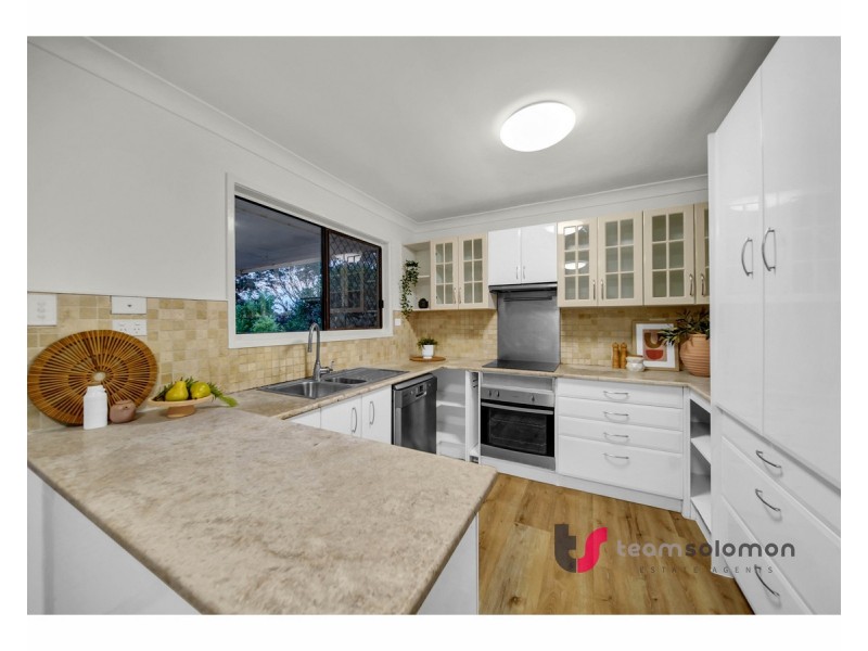 8a Bovingdon Street, Birkdale QLD 4159