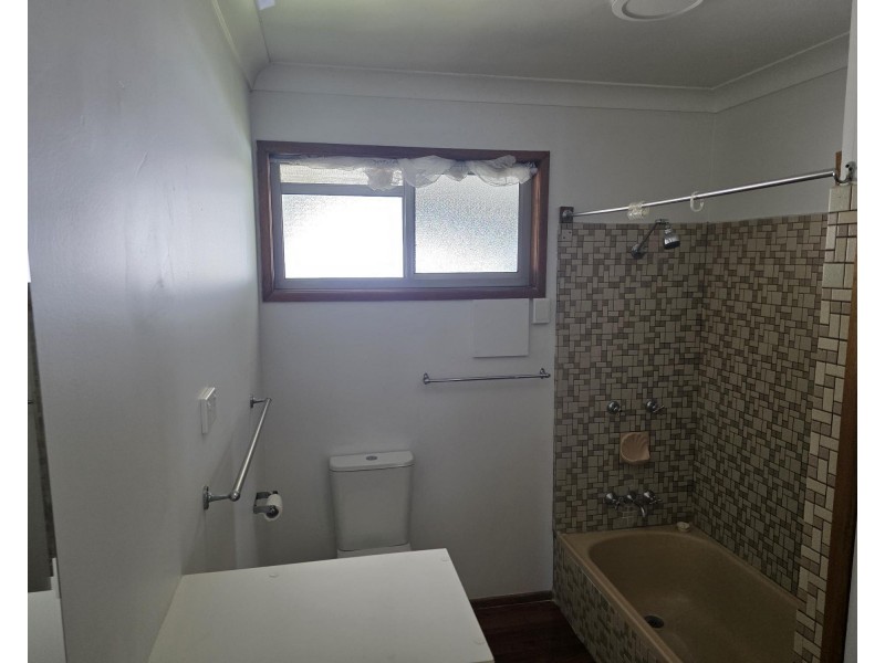 95 Main Street, Redland Bay QLD 4165