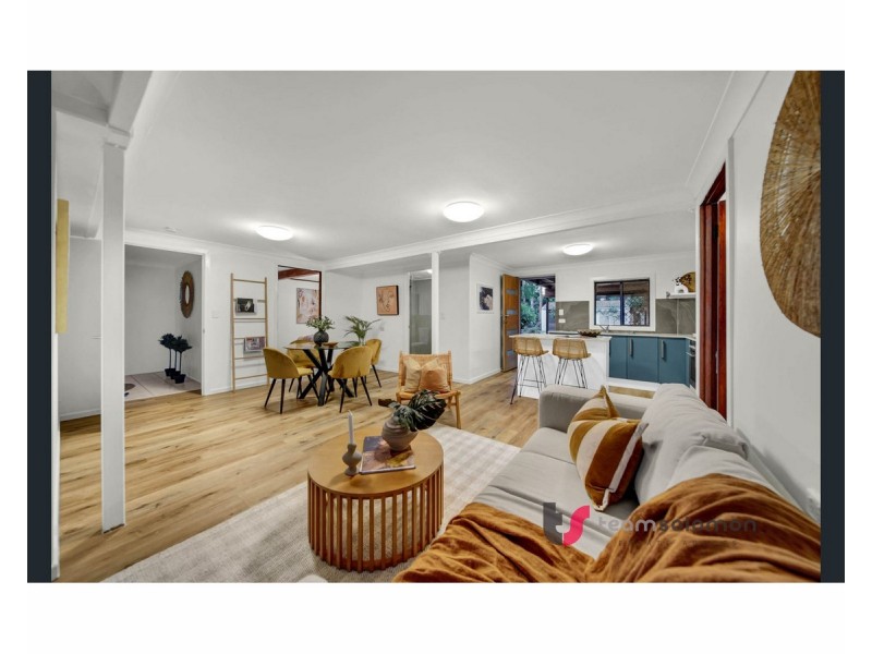 8b Bovingdon Street, Birkdale QLD 4159