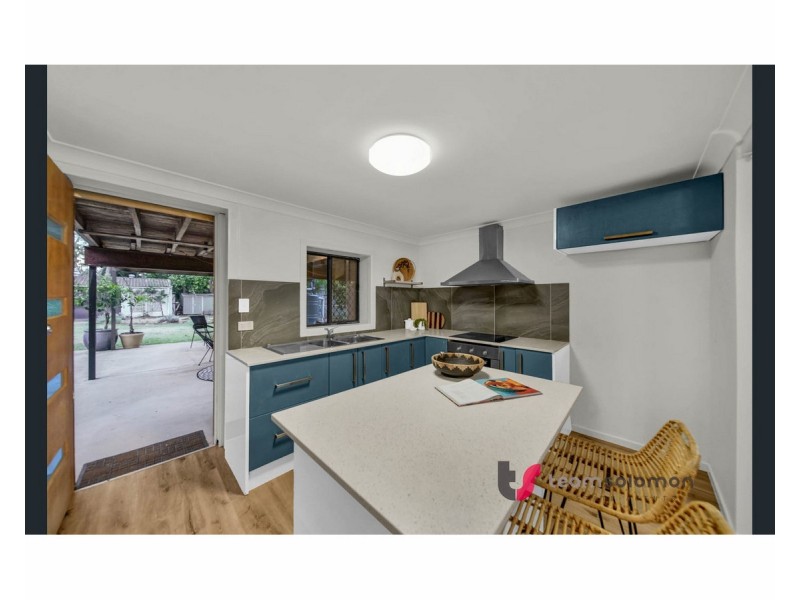 8b Bovingdon Street, Birkdale QLD 4159