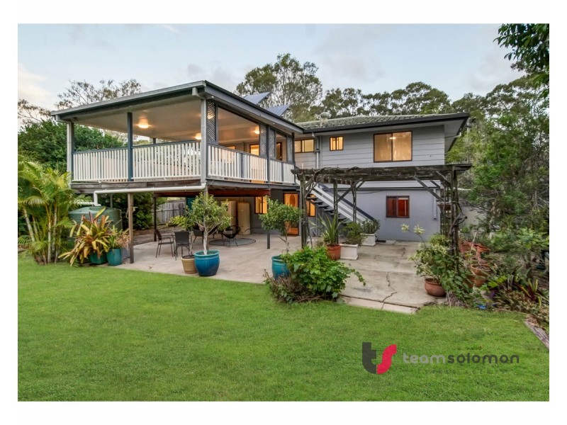 8 Bovingdon Street, Birkdale QLD 4159