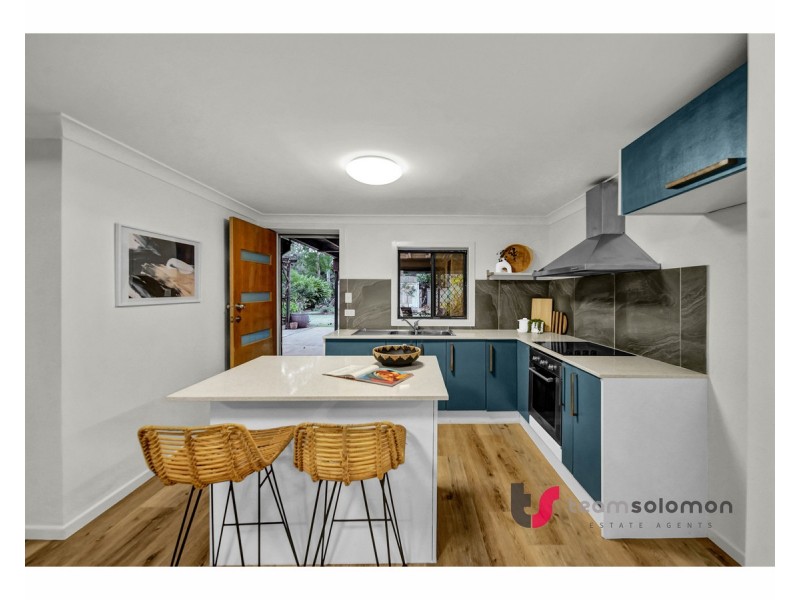 8 Bovingdon Street, Birkdale QLD 4159