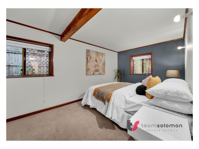 8 Bovingdon Street, Birkdale QLD 4159