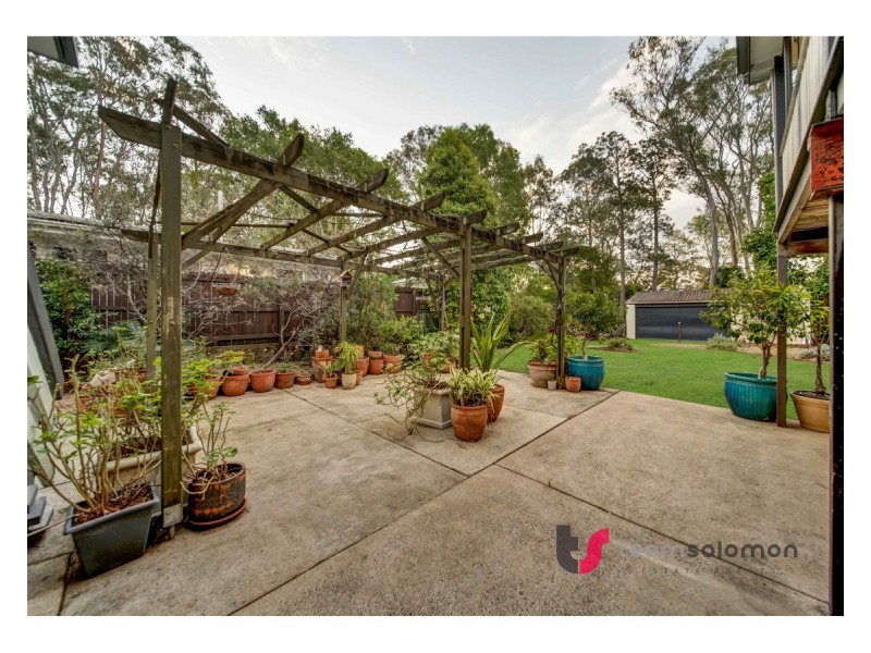 8 Bovingdon Street, Birkdale QLD 4159