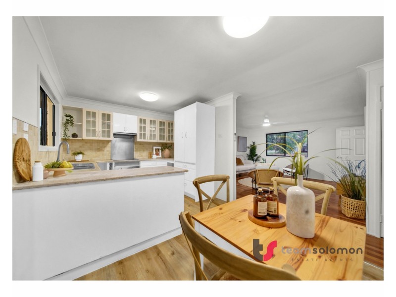 8 Bovingdon Street, Birkdale QLD 4159