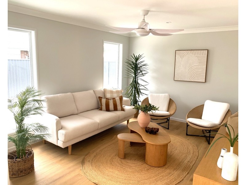 2 Anita Street, Redland Bay QLD 4165