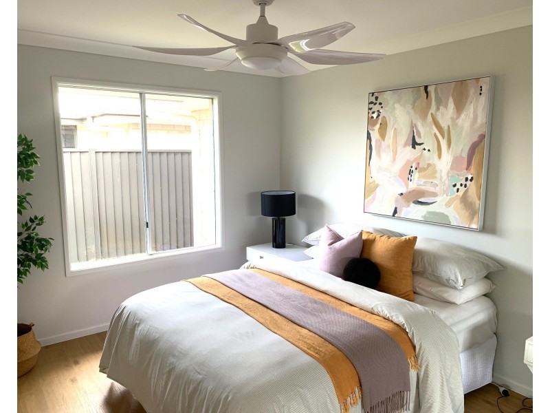 2 Anita Street, Redland Bay QLD 4165