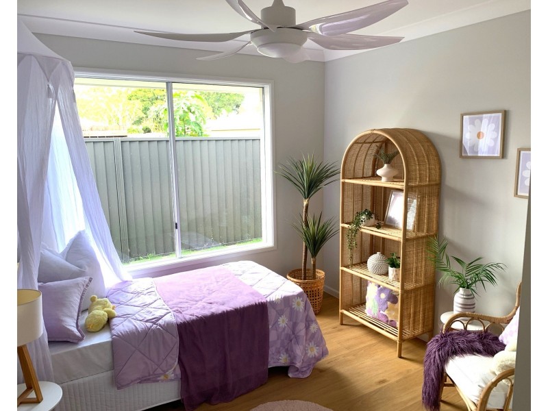 2 Anita Street, Redland Bay QLD 4165