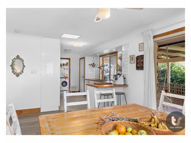 17 Falkirk Parade, Redland Bay QLD 4165