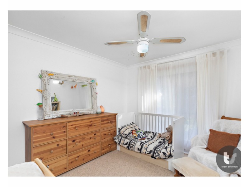 17 Falkirk Parade, Redland Bay QLD 4165