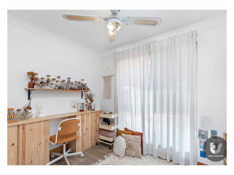 17 Falkirk Parade, Redland Bay QLD 4165