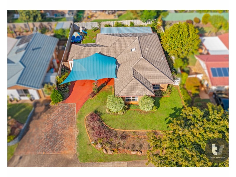 17 Falkirk Parade, Redland Bay QLD 4165