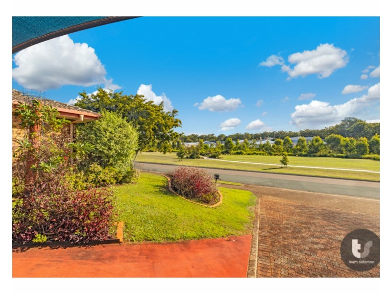 17 Falkirk Parade, Redland Bay QLD 4165