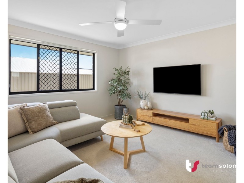 3 Kubler Crescent, Redland Bay QLD 4165