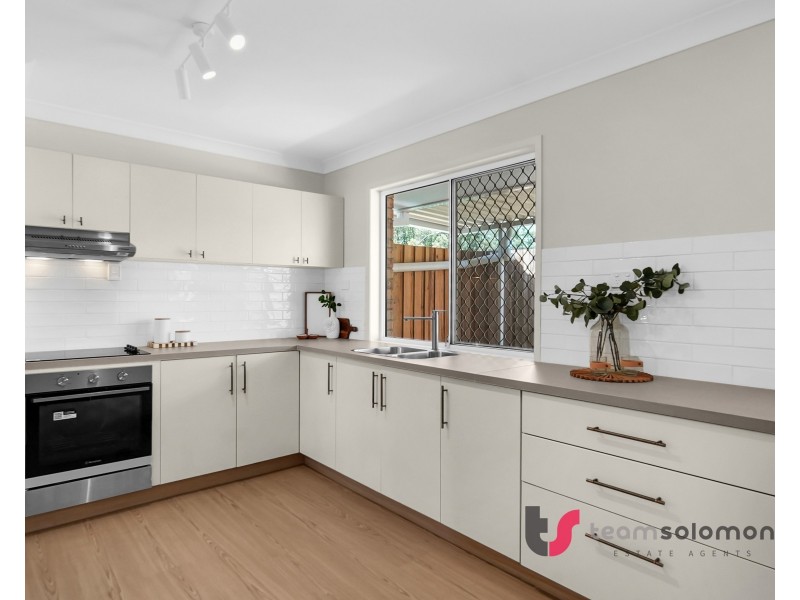 4 Ethion Drive, Regents Park QLD 4118