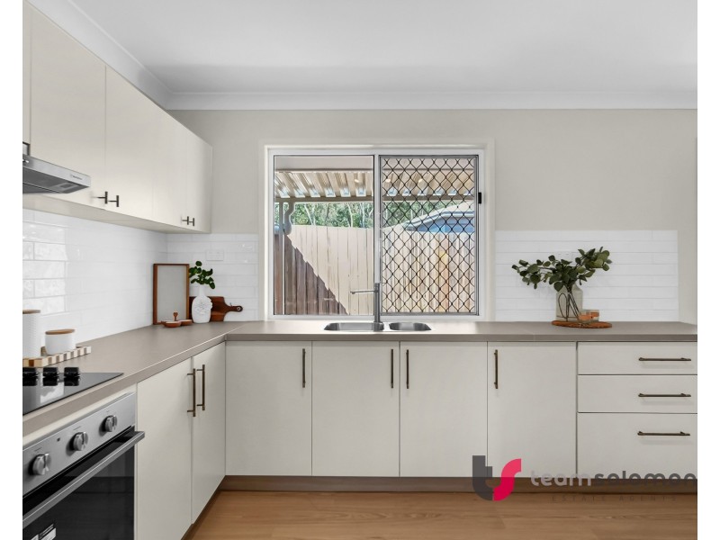 4 Ethion Drive, Regents Park QLD 4118