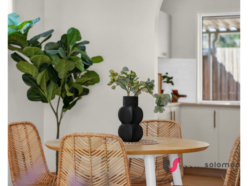 4 Ethion Drive, Regents Park QLD 4118