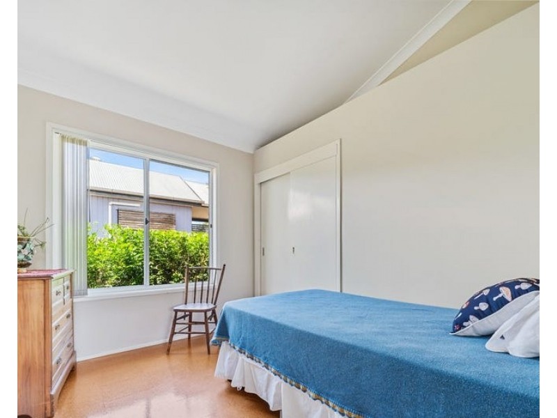 25 Yeo Street, Victoria Point QLD 4165