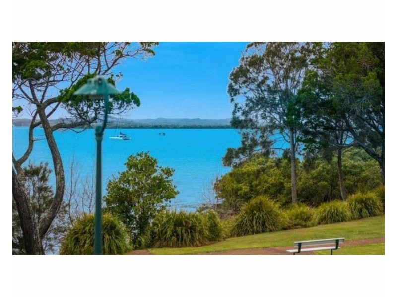 333 Esplanade, Redland Bay QLD 4165