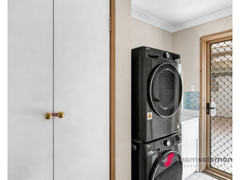 5 Raven Street, Victoria Point QLD 4165