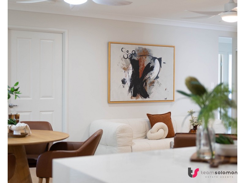 5 Anita Street, Redland Bay QLD 4165