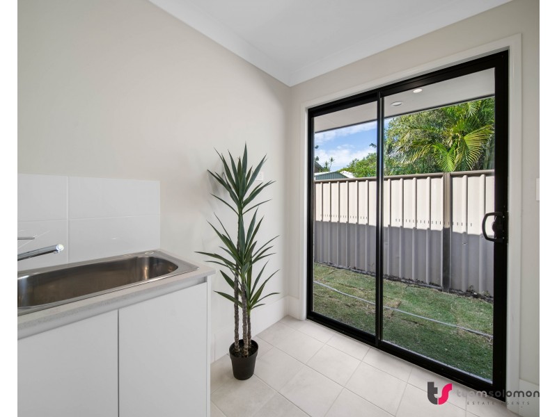 5 Anita Street, Redland Bay QLD 4165