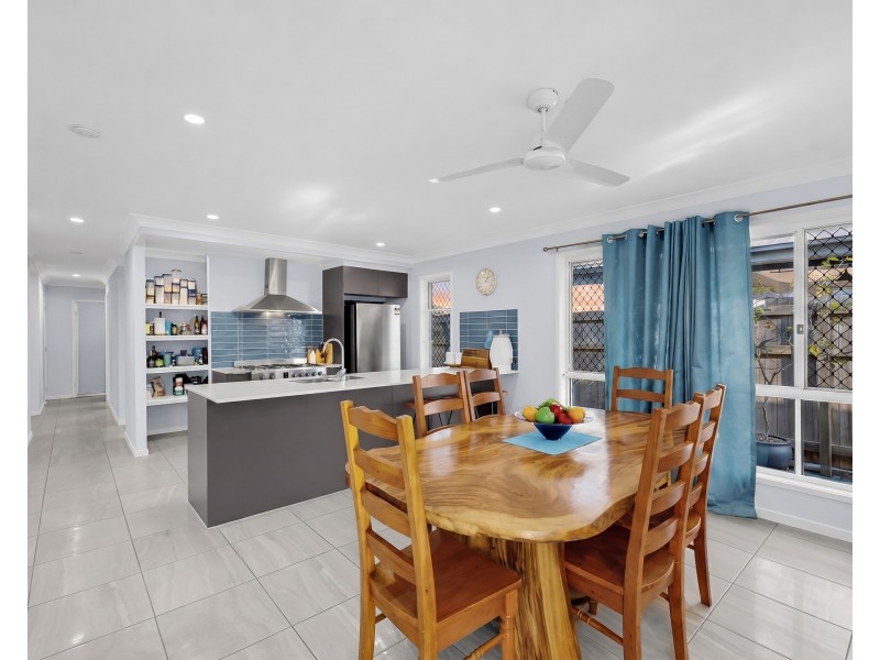 69 Kingsdale Avenue, Thornlands QLD 4164