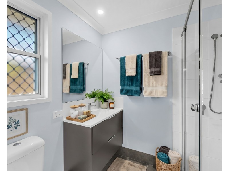 69 Kingsdale Avenue, Thornlands QLD 4164