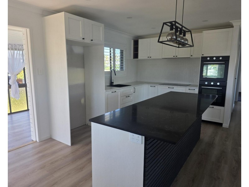 9 Nandeebie Court, Cleveland QLD 4163