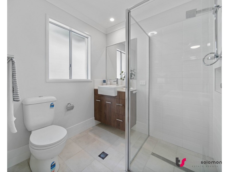 22 Arbour Way, Regents Park QLD 4118