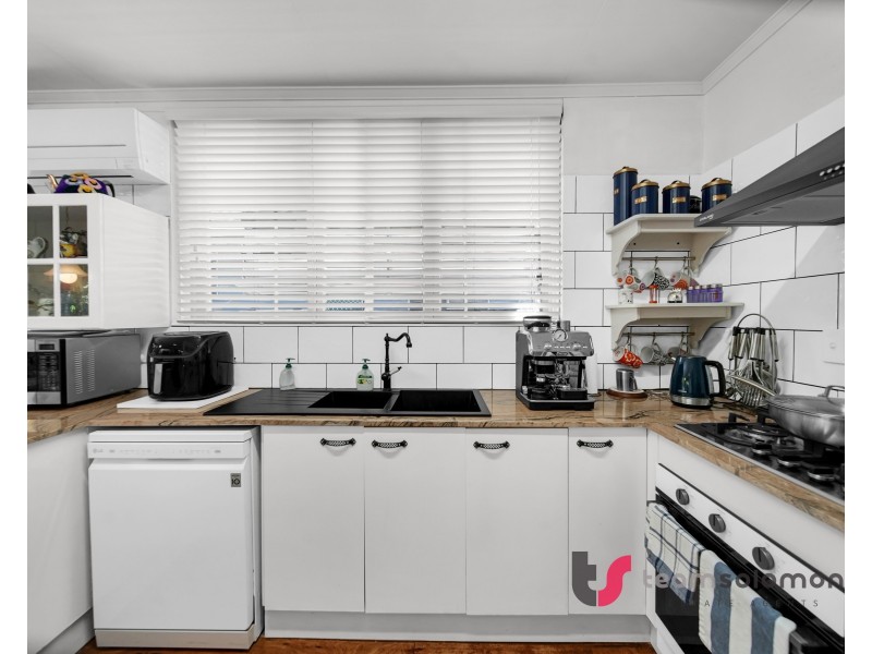 13 Kingfisher Street, Coochiemudlo Island QLD 4184