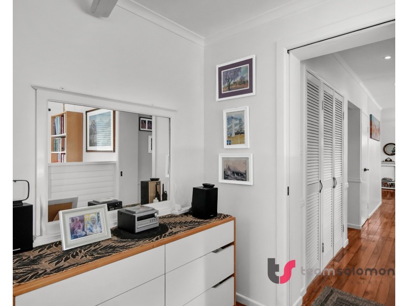 13 Kingfisher Street, Coochiemudlo Island QLD 4184