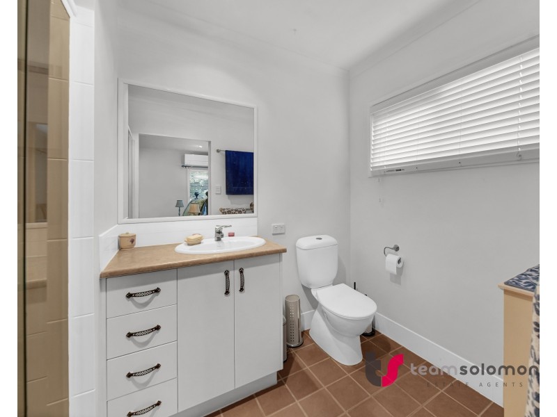 13 Kingfisher Street, Coochiemudlo Island QLD 4184