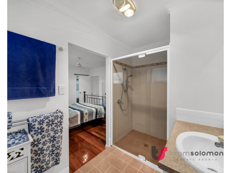 13 Kingfisher Street, Coochiemudlo Island QLD 4184