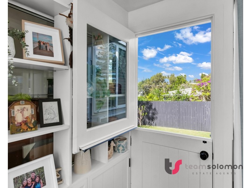 13 Kingfisher Street, Coochiemudlo Island QLD 4184