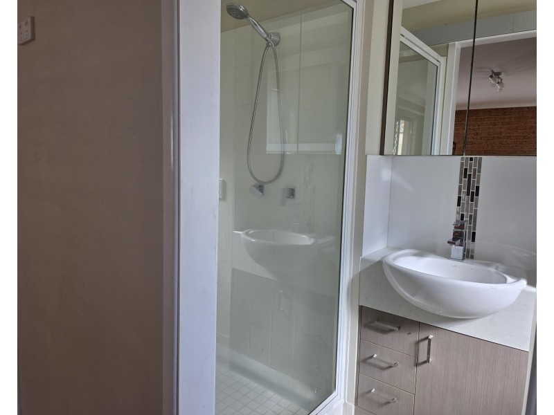 21b Lake View Drive, Thornlands QLD 4164