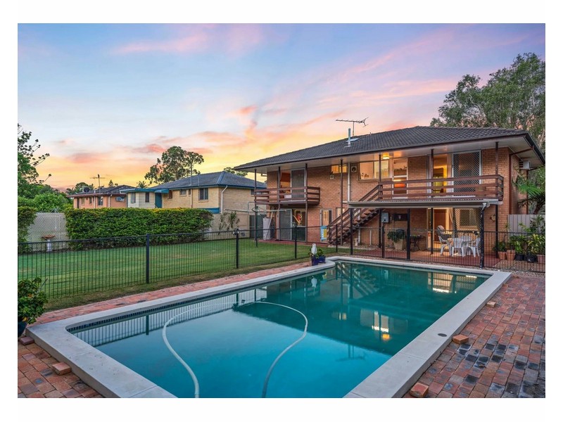 95B. Main Road, Redland Bay QLD 4165