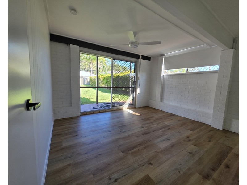 95B. Main Road, Redland Bay QLD 4165