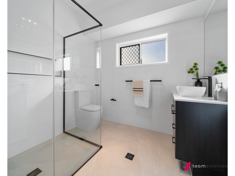 70 Island Street, Cleveland QLD 4163