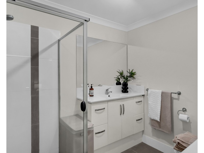 2/122 Mount Cotton, Capalaba QLD 4157