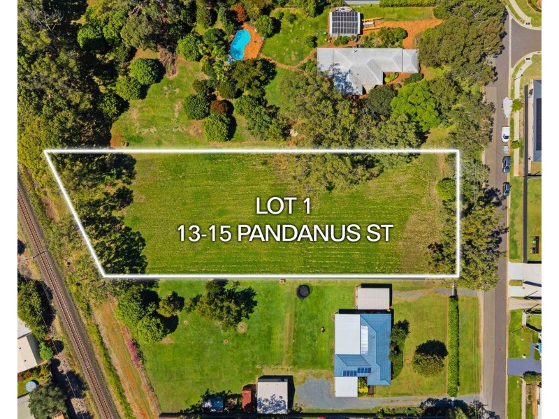 13-15 Pandanus Street, Birkdale QLD 4159