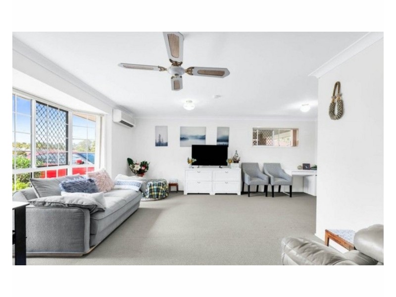 4 Ethion Drive, Regents Park QLD 4118