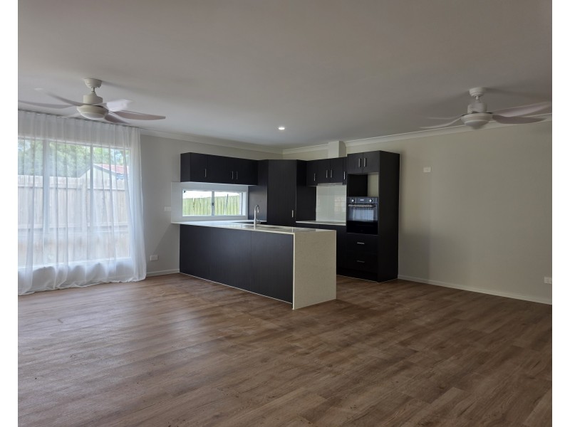 25b Enford Street, Hillcrest QLD 4118