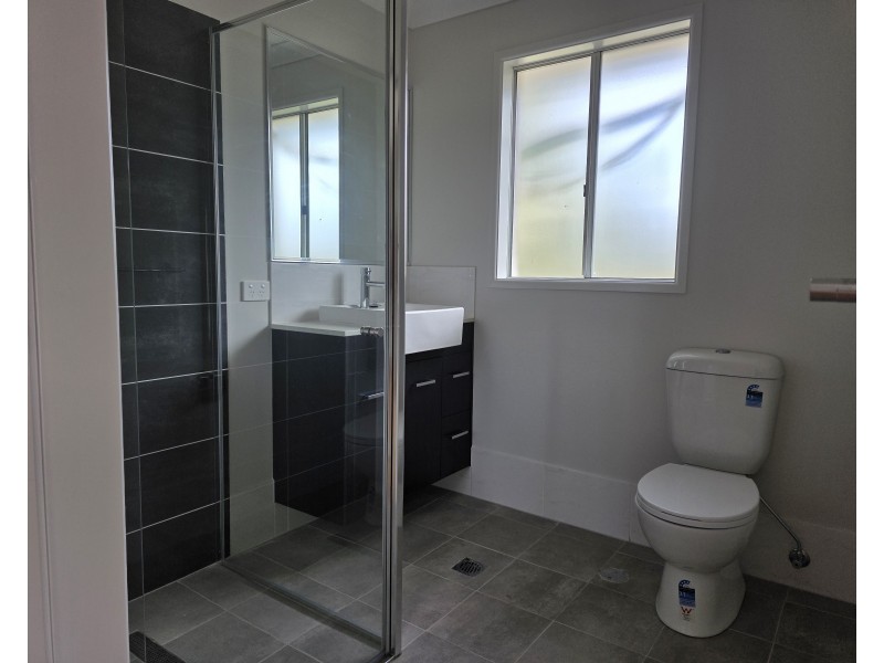 25b Enford Street, Hillcrest QLD 4118