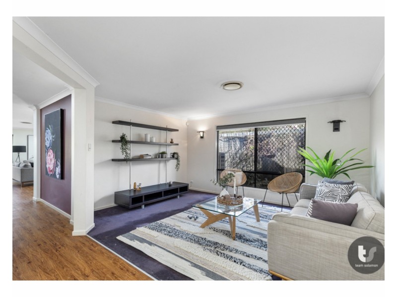 15 Caswell Crescent, Redland Bay QLD 4165