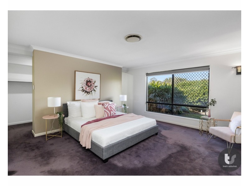 15 Caswell Crescent, Redland Bay QLD 4165