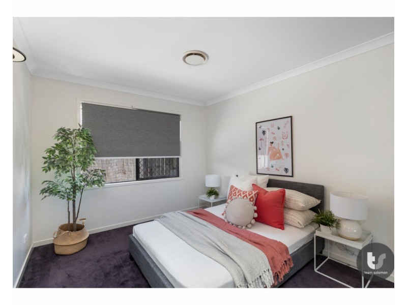 15 Caswell Crescent, Redland Bay QLD 4165