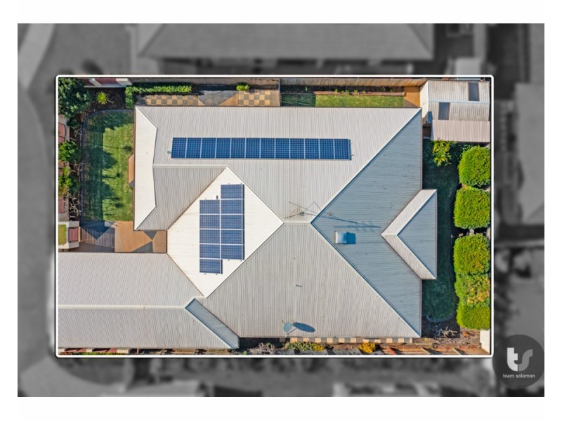 15 Caswell Crescent, Redland Bay QLD 4165
