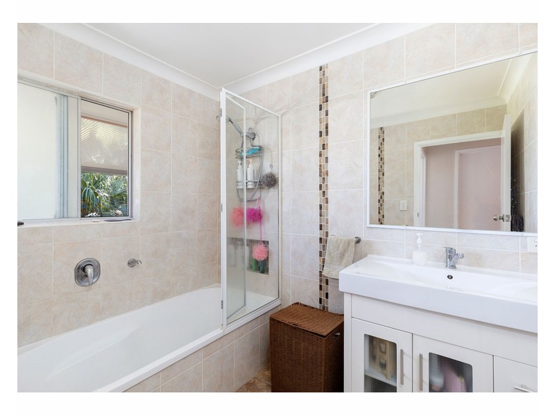 69 Lawn Terrace, Capalaba QLD 4157